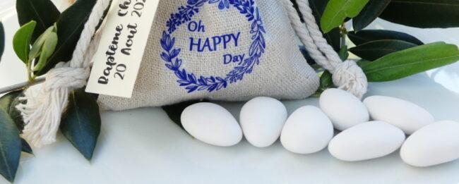 pochon-dragées-mariage-bapteme-contenant-dragées-champetre-personnalisé-avec-dragees